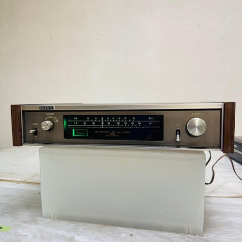 Sony ST-501 Vintage FM Stereo Tuner Wood Cabinet Tested Made in Japan Retro