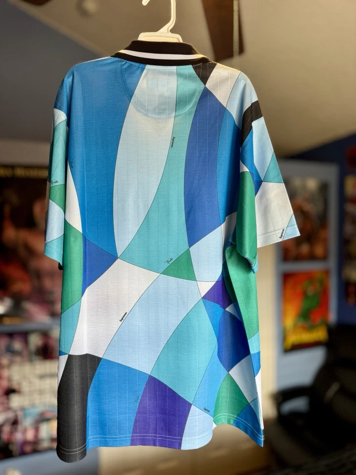 Camiseta de fútbol Supreme x Emilio Pucci - azul (talla mediana) *NUEVA Y SIN USAR* Foto 2 de 4