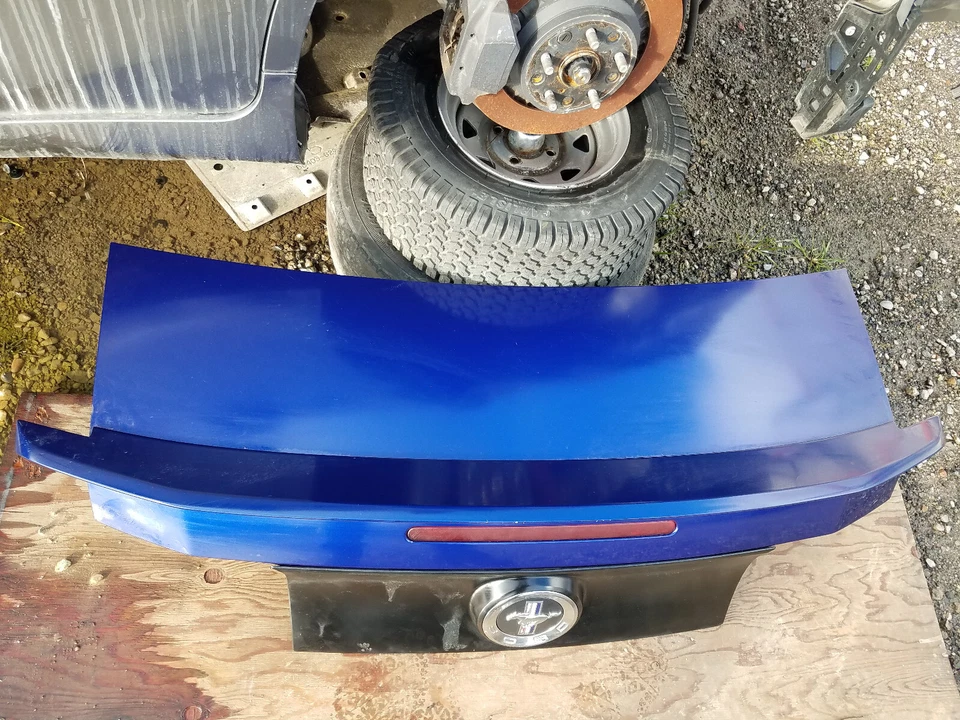 Tapa trasera del maletero Ford Mustang 2013-2014 (pickup local) color azul (M141) Foto 2 de 4