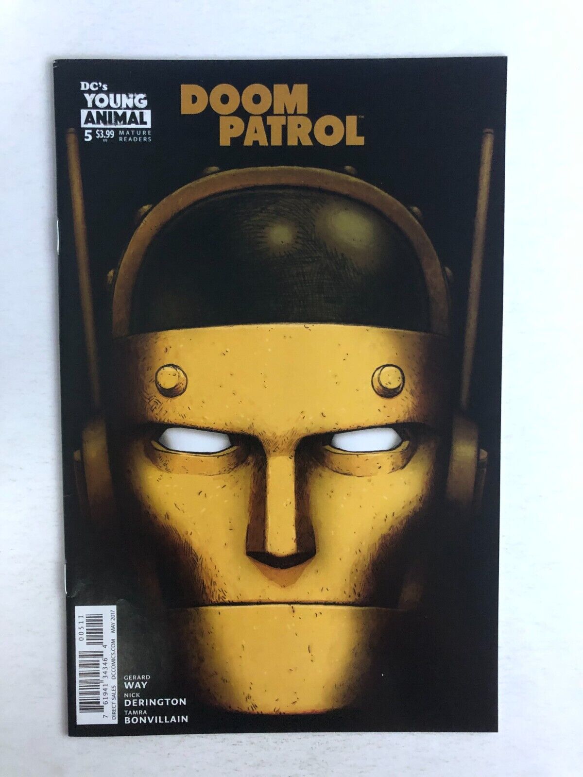 Doom Patrol #5 - Gerard Way - 2017 - Possible CGC comic