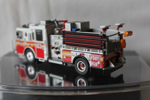 PCX87: 870680 - 870684 Seagrave Marauder II Feuerwehr Neu York - 第 20/27 張圖片