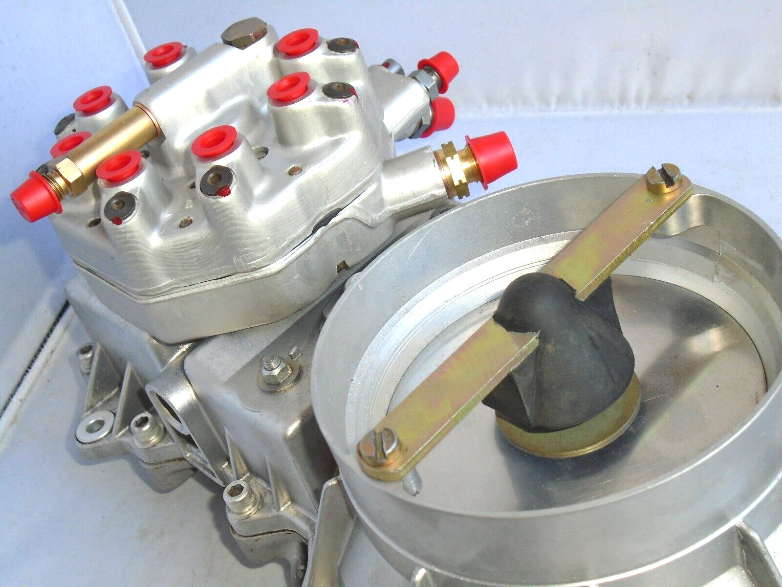 BENTLEY ROLLS ROYCE SILVER SHADW FUEL DISTRIBUTOR 0438100155 Air Flow 0438120213