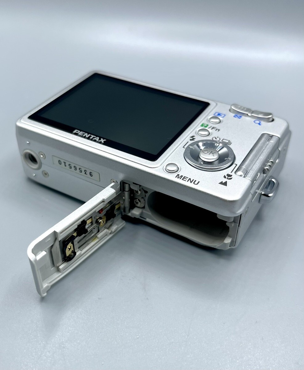 Pentax Optio S55 5.0MP Compact Digital Camera Silver Unit Pentax Optio S55 5.0MP Compact Digital Camera Silver Unit