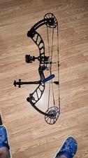 Pse Omen E2 Rh 70lb 27-31 Subalpine Compound Bow Right Hand