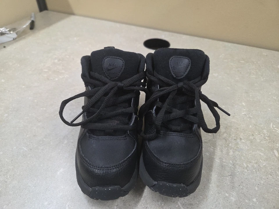 Nike Manoa Leather Boots Black BQ5374 001 Toddler Kids Size 10C - Image 2 of 4