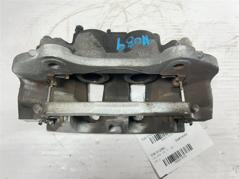 Pinza de freno delantera de doble pistón para conductor Dodge Caravan 2012-2020 OEM Foto 2 de 4