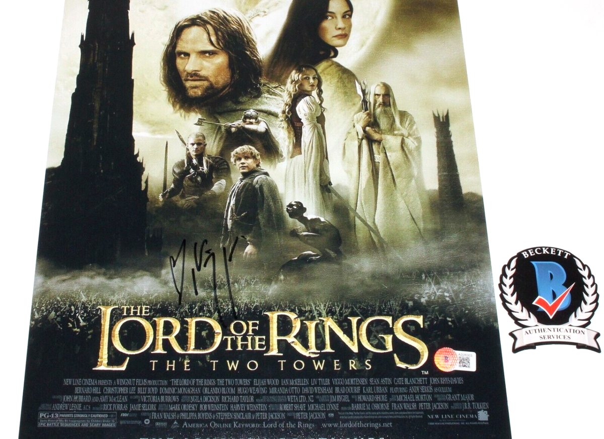 VIGGO MORTENSEN SIGNED THE LORD OF THE RINGS 12x18 MOVIE POSTER