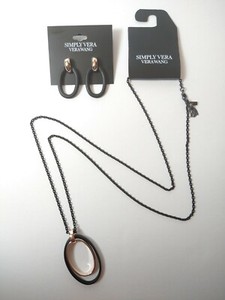 Authentic SIMPLY VERA VERAWANG women's black and gold plated necklace and earrings set