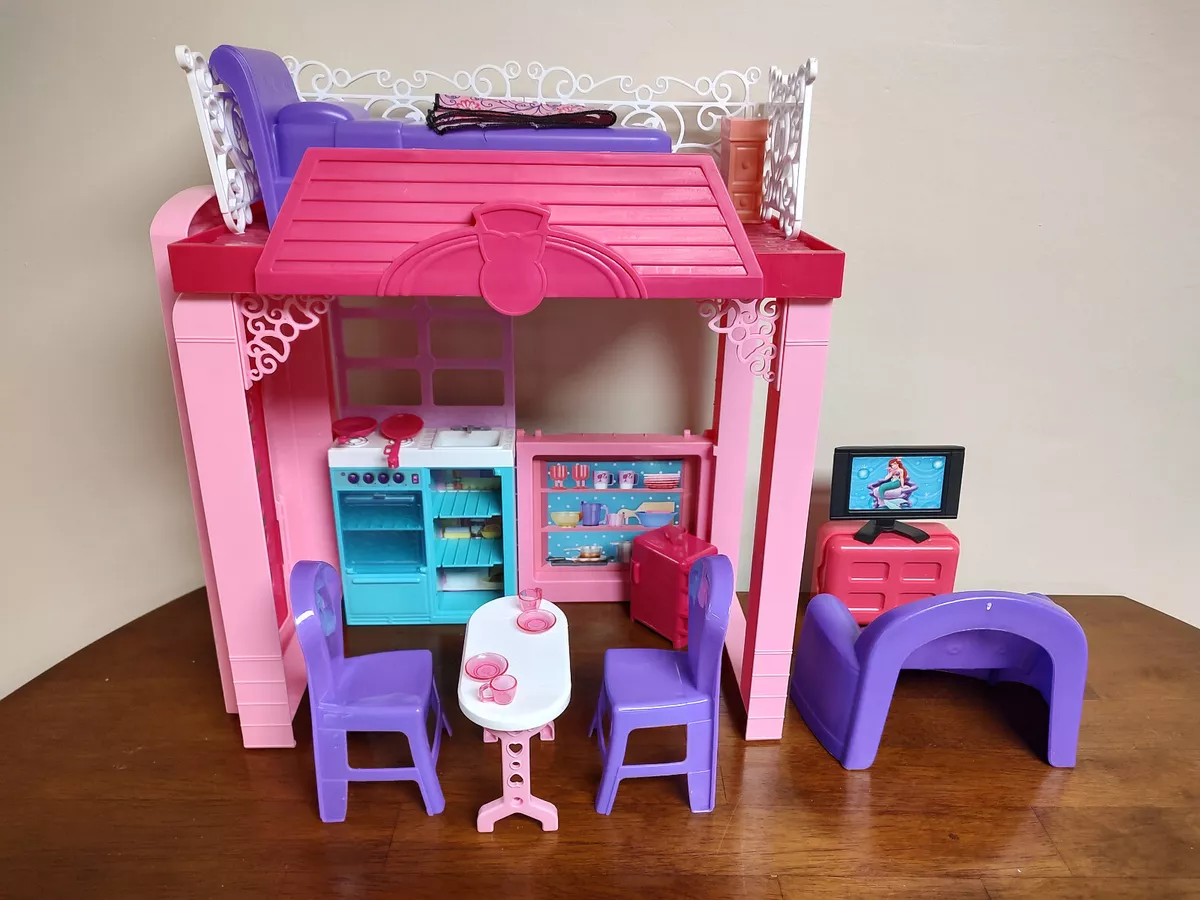 Barbie PinkTastic Glam Vacation House with Doll Exclusive Set Box