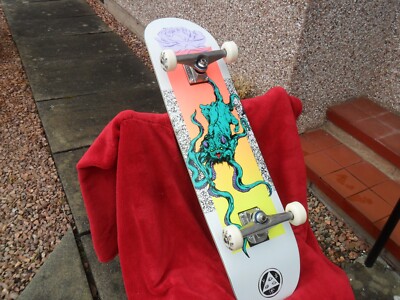 Komplett Skateboard Custom 1 von 1 Welcome ''Cryptid''