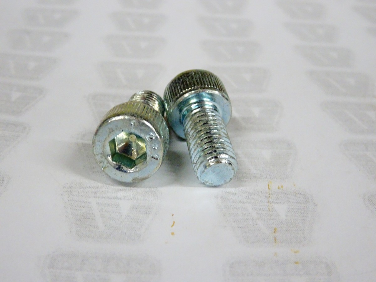 でぶりんページです Kawasaki NOS NEW 92003-104 Socket Bolt 8x16 (2) KZ KZ1000 LTD | eBay