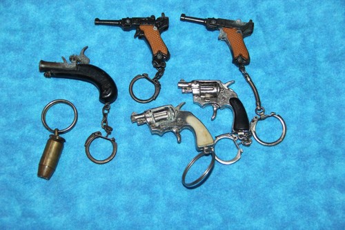 6 Vintage Gun Keychains- Flintlock Pirate~ 2 Auto Pistol ~ 2 pistols 1 ...