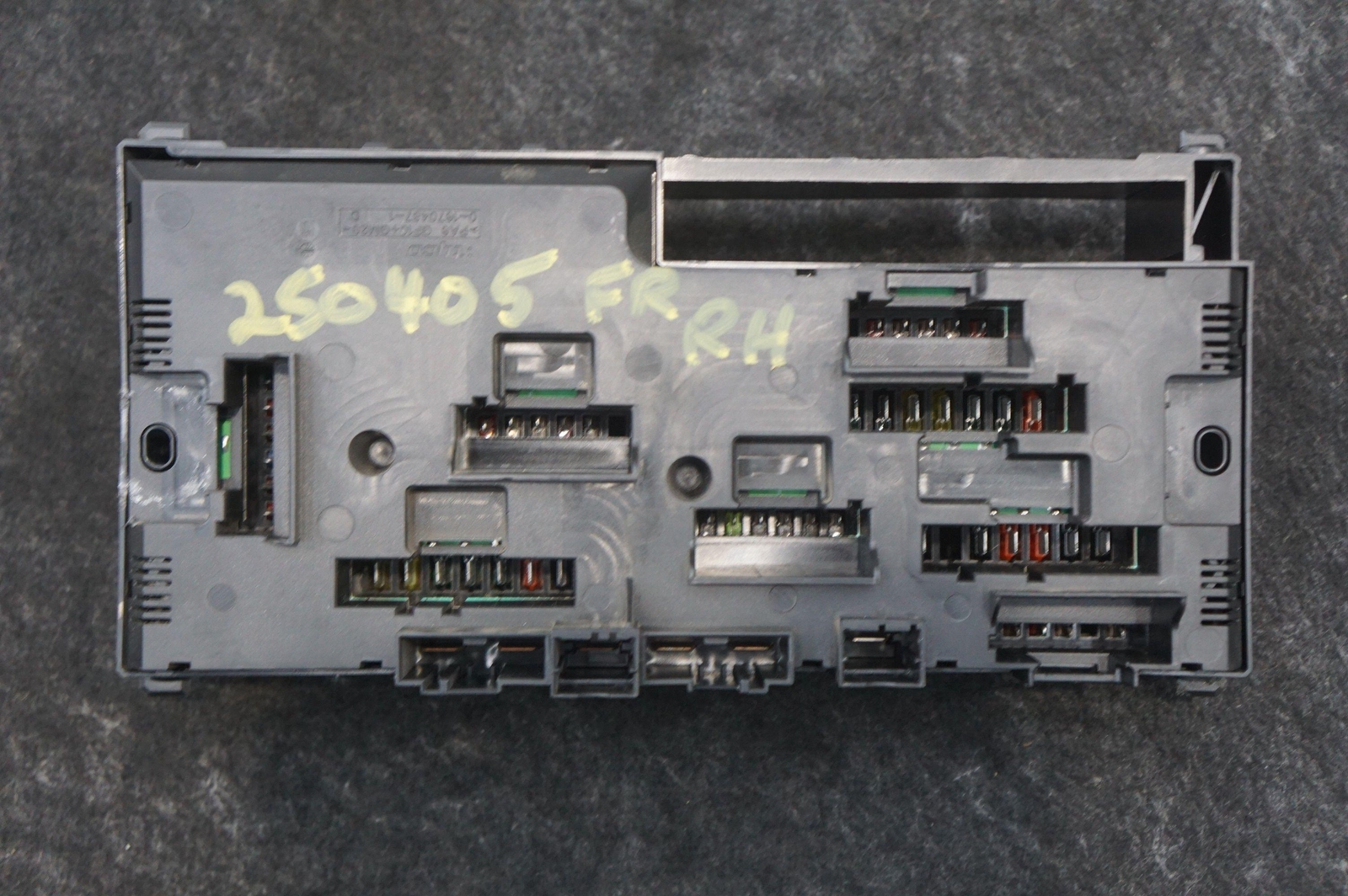 Front Power Distribution Fuse Box 61149234421 Rolls Royce Ghost Series I 2009-14