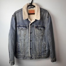 LEVI  S Sherpa Denim Jean Jacket Trucker Large Warm Light Wash Excellent