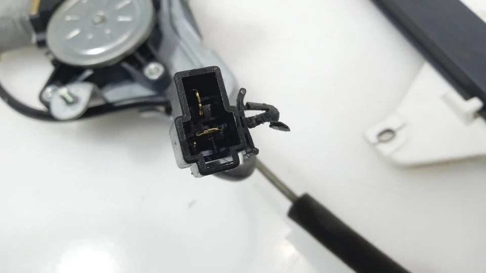 96647592 ALZACRISTALLI POSTERIORE DESTRO / 96647592 / 1660277 PER CHEVROLET EPIC Foto 2 de 4