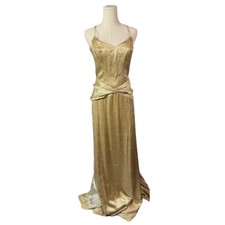Alyce Paris Gold Textured Gown. Size 6. Great Condition. Formal Gown. Glam