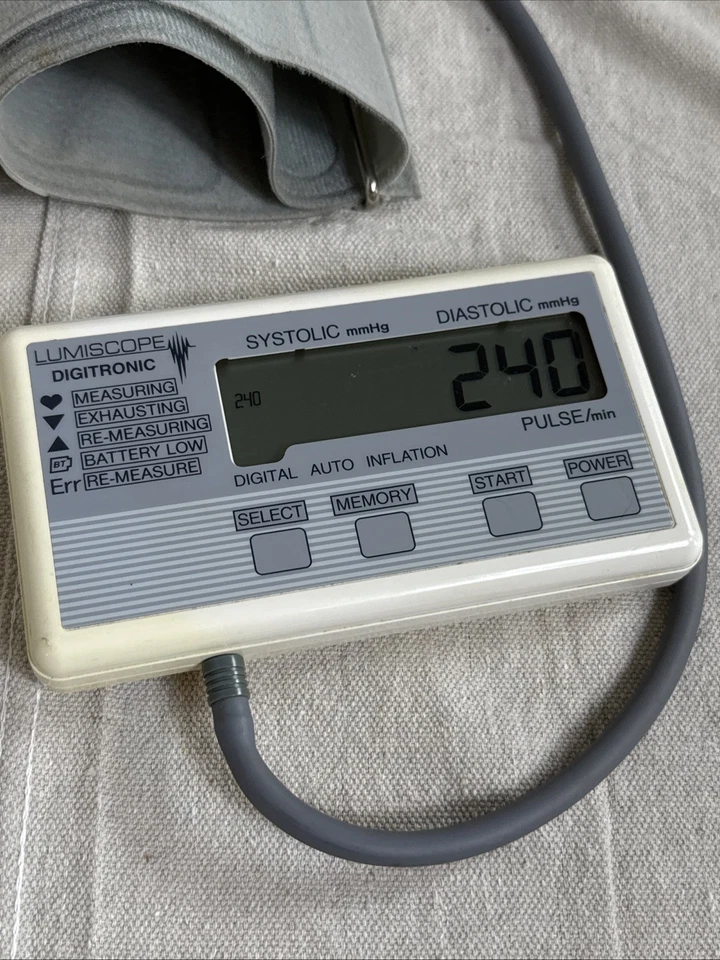 Monitor de presión arterial digital Lumiscope vintage funciona - manguito de inflado automático Foto 2 de 4
