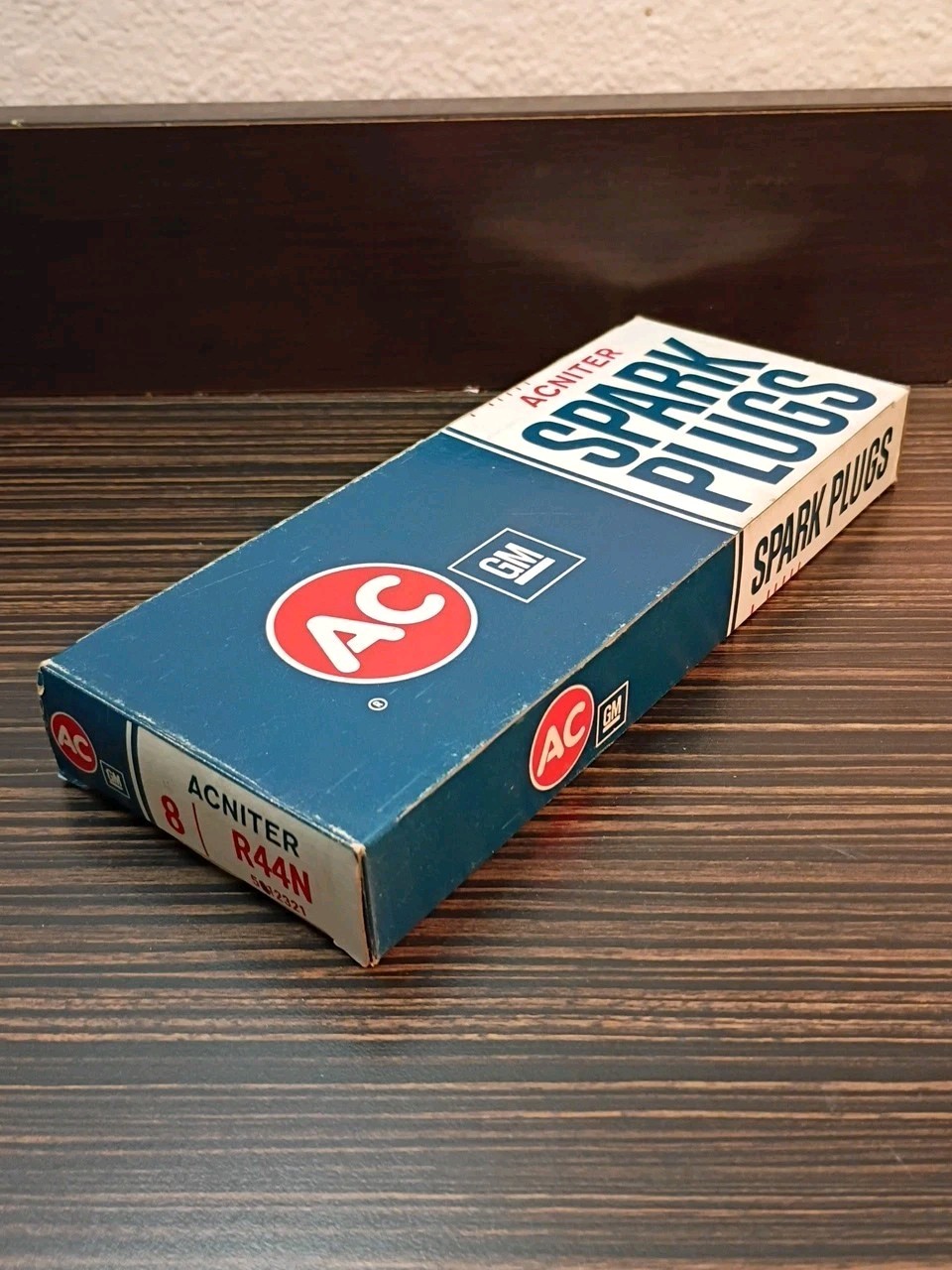 ACDelco Acniter  Spark Plugs R44N designed for 60s  70s Muscle Cars  #5612390.