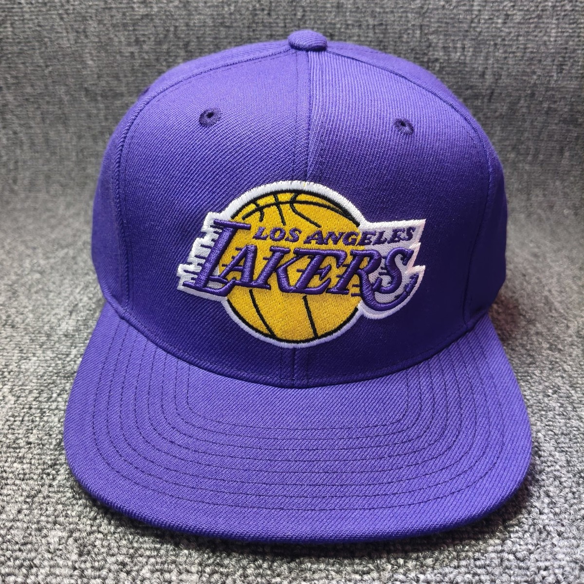 Mitchell & Ness Los Angeles Lakers NBA Purple Snapback Hat Cap