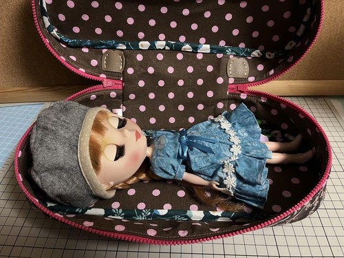 Handmade Doll Carry Bag for Custom or BJD Dolls Travel Case from Japan - Picture 5 of 5