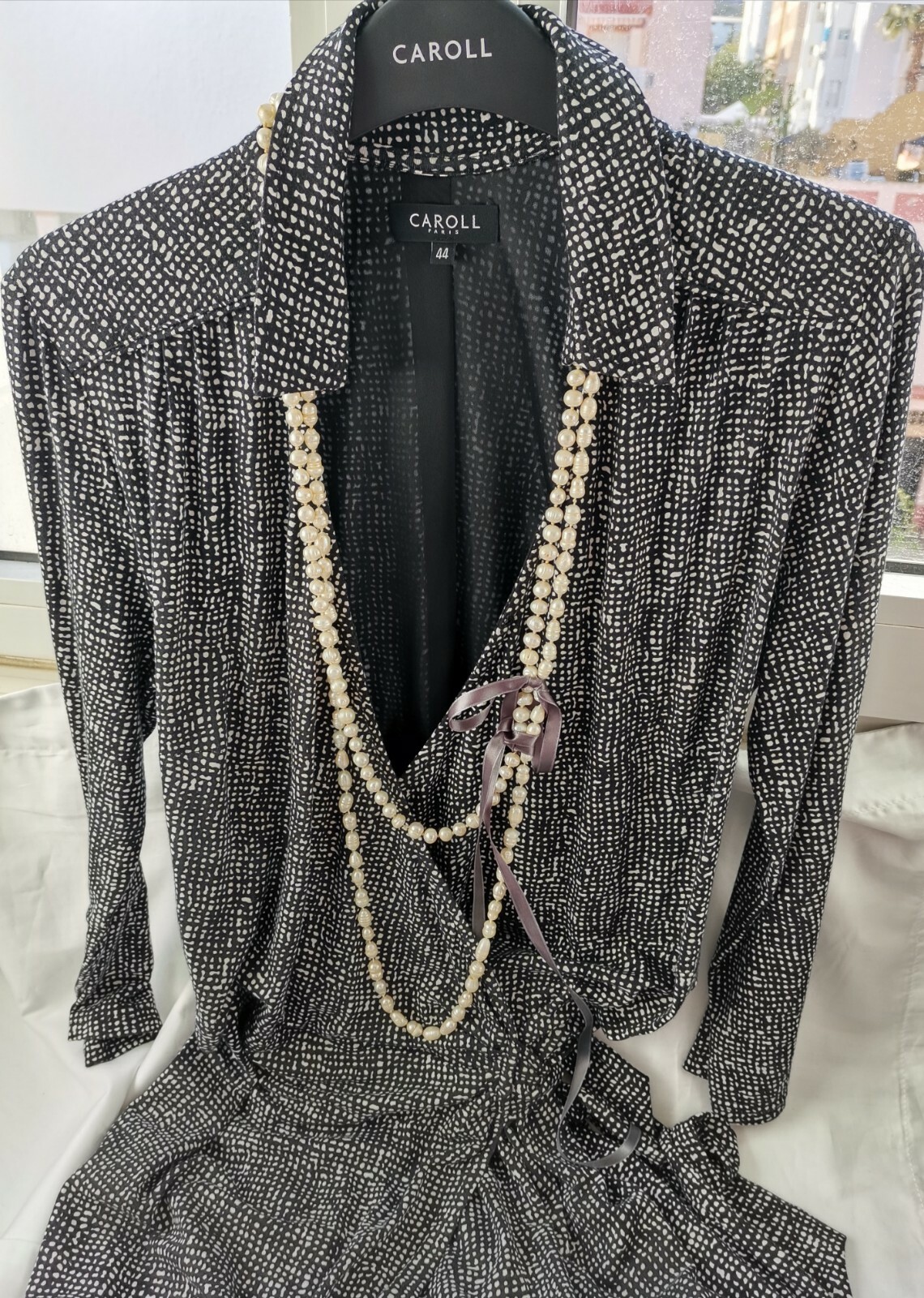 Vestido de manga larga  Diseño Caroll París. Talla 44 española