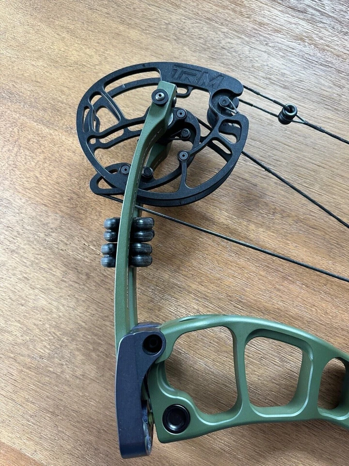 🐐2018 G5 Prime Logic Compound Bow Flawless! RH  70#  27.5"  330fps!🐐 - Image 4 of 4