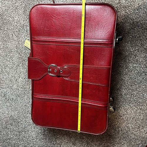 Sears Vintage Cranberry Red Leather Travel Luggage 3 Piece SET with KEYS - Picture 18 of 24