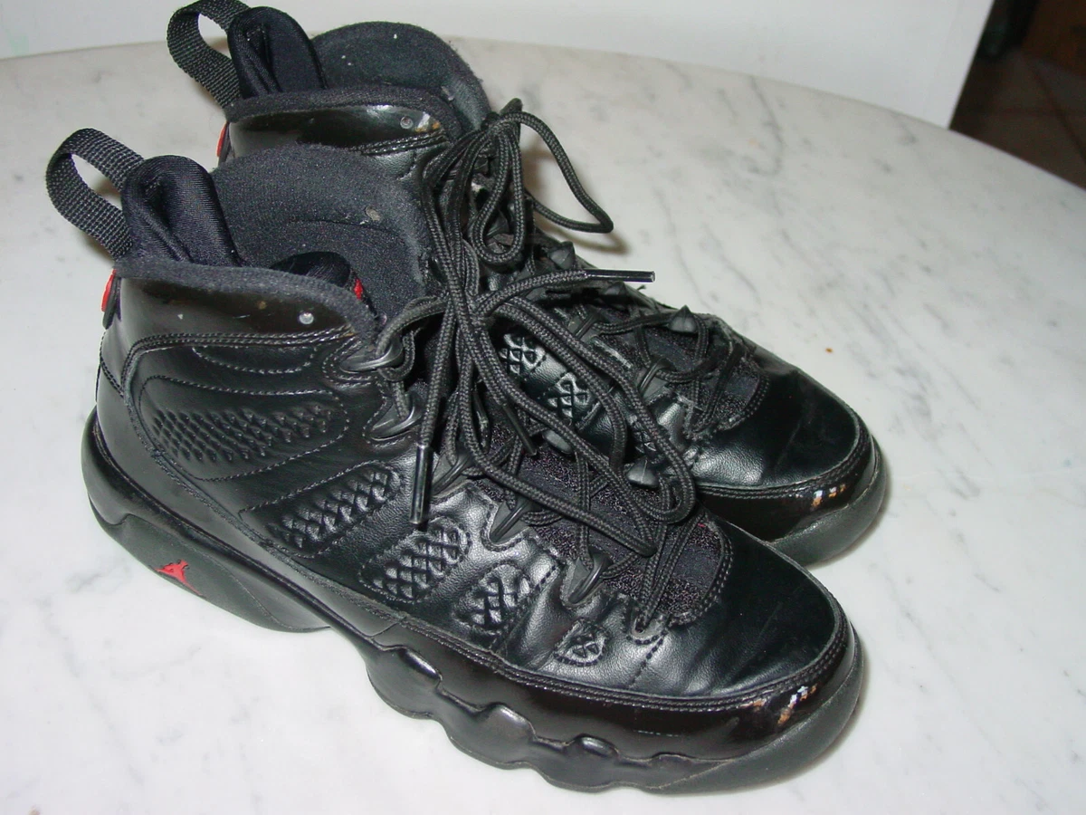 Jordan retro hotsell 9 university red
