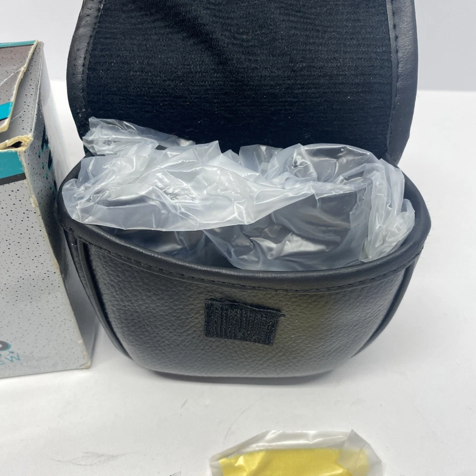 Vivitar PV Series 8x22 Binoculars Point Of View Compact w/ Carry Case- NEW - Image 2 of 4