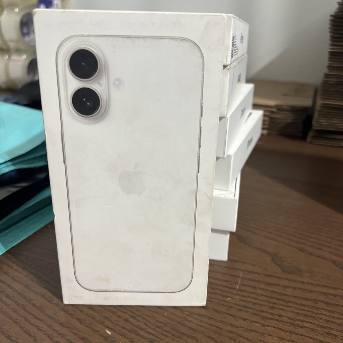 iPhone16 128GB ホワイト Apple iPhone 16 White 128 GB | Optimum Mobile