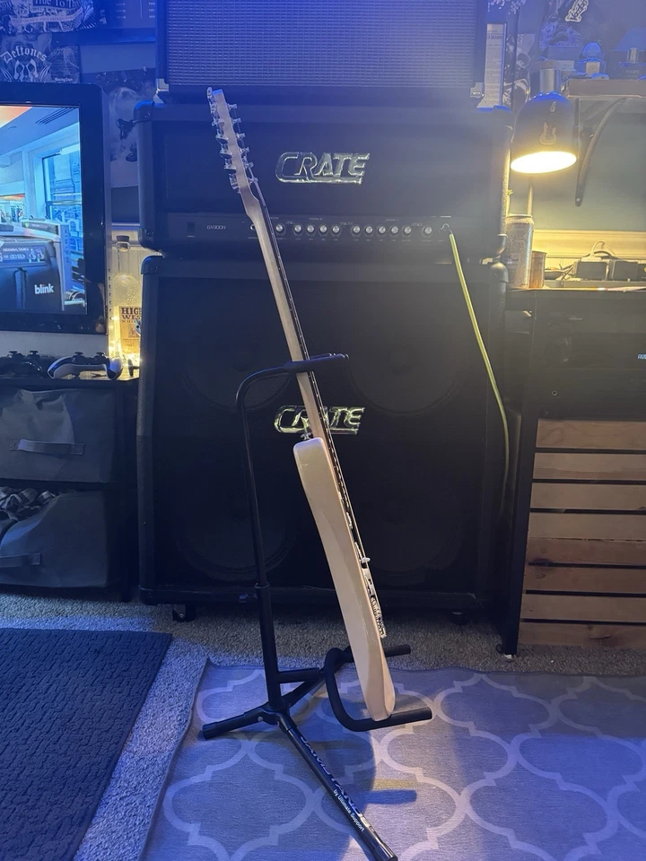 Guitarra Eléctrica Ibanez AZES31 6 Cuerdas para Diestros Marfil con Cuello de Arce Foto 3 de 4