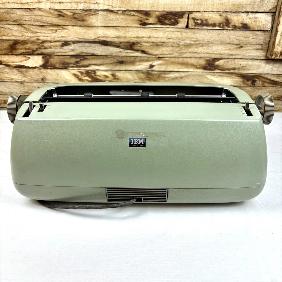 Vintage IBM Selectric 1 Typewriter Green For Parts Only Not Working - Image 4 of 4