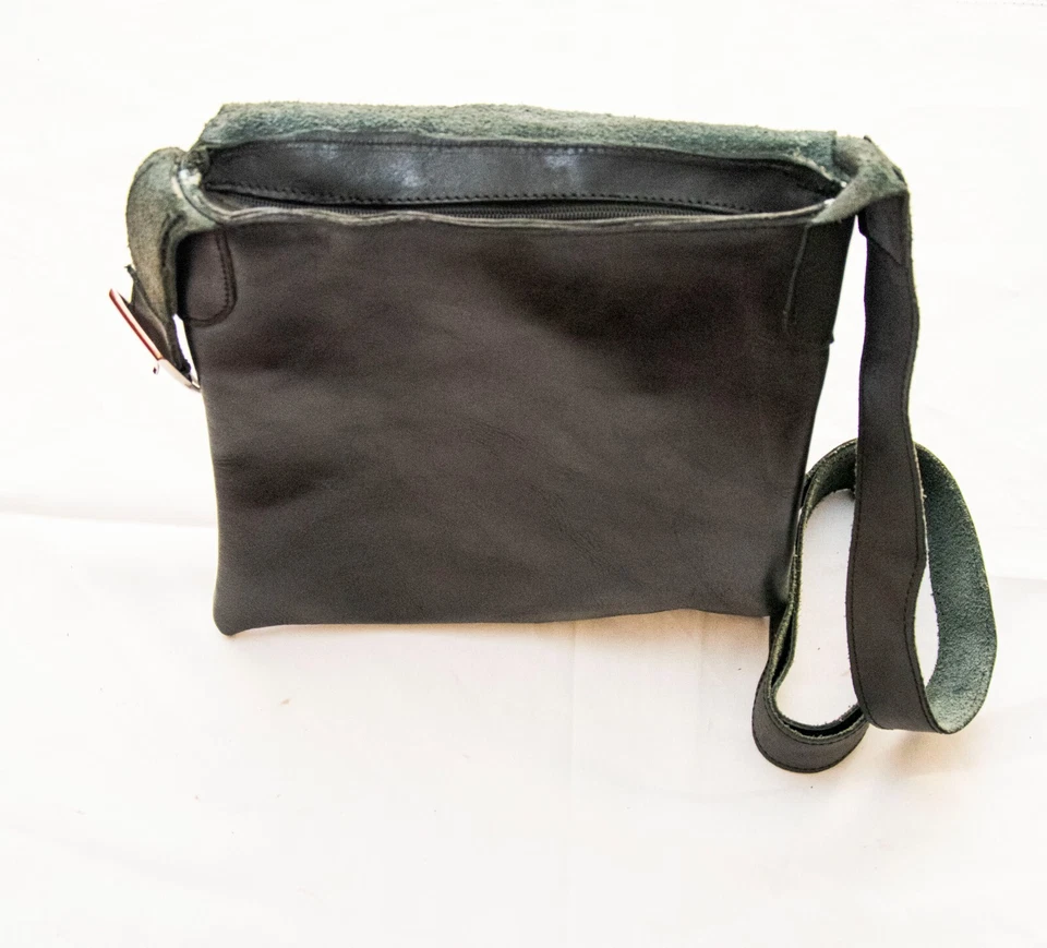 Bolso lateral cuero con cuentas Foto 4 de 4