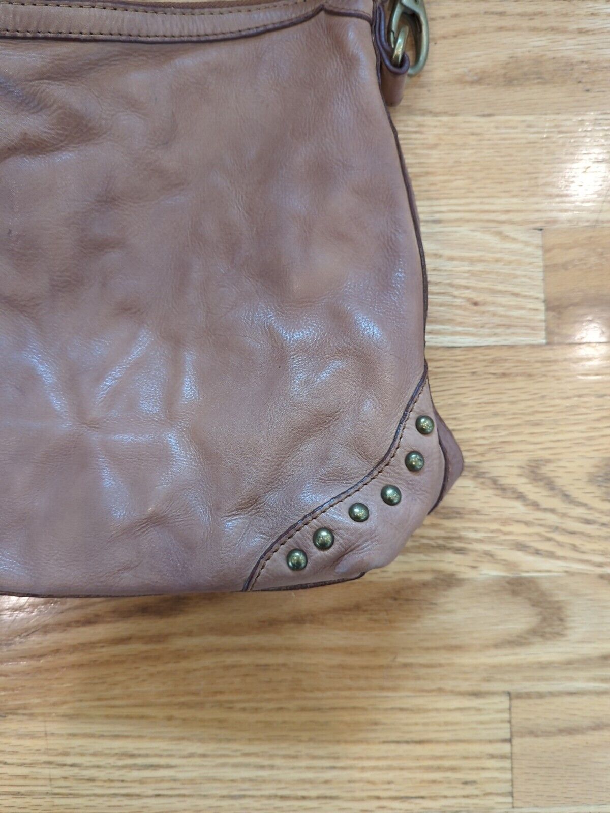 FRYE Tan Distressed Leather Medium Vtg Hobo Cross… - image 2