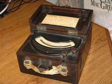 1928 VINTAGE WESTON ELECTRICAL INSTRUMENT VOLTAGE METER IN WOOD CASE FREE SHIPP