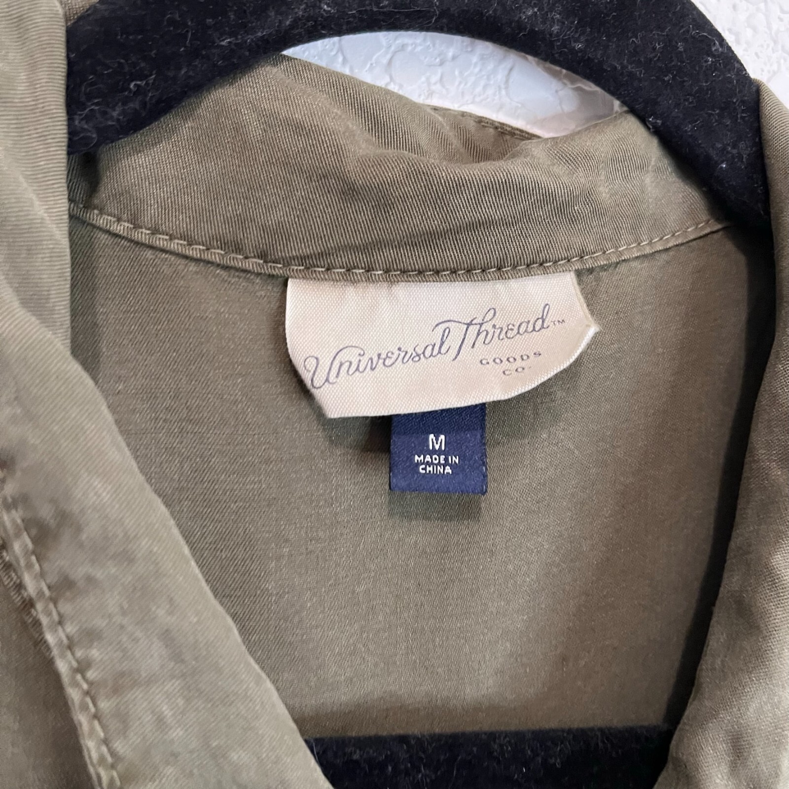 Universal Thread Sleeveless Button Up Utility Arm… - image 9