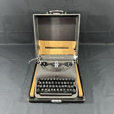 Remington Rand Typewriter Deluxe Model 5 w/Original Case thumbnail