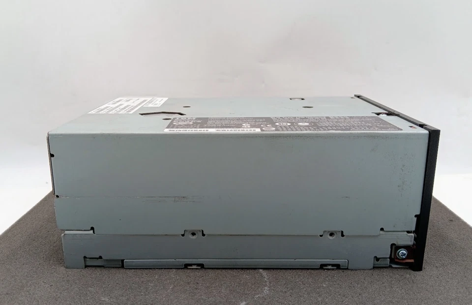 IBM 95P2012 Ultrium LTO-3 SCSI LVD Internal Tape Drive - Image 3 of 4