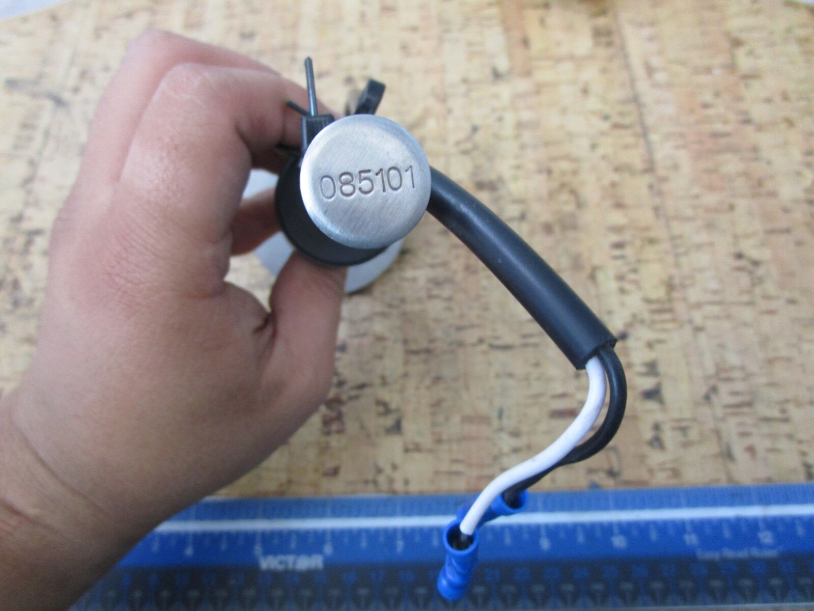 *NEW* 0750 KUS FUEL GAS GAUGE MB 001306K 085101 eBay