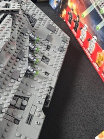 LEGO Star Wars: First Order Star Destroyer (75190) W/ Box, Minifigures & Book 