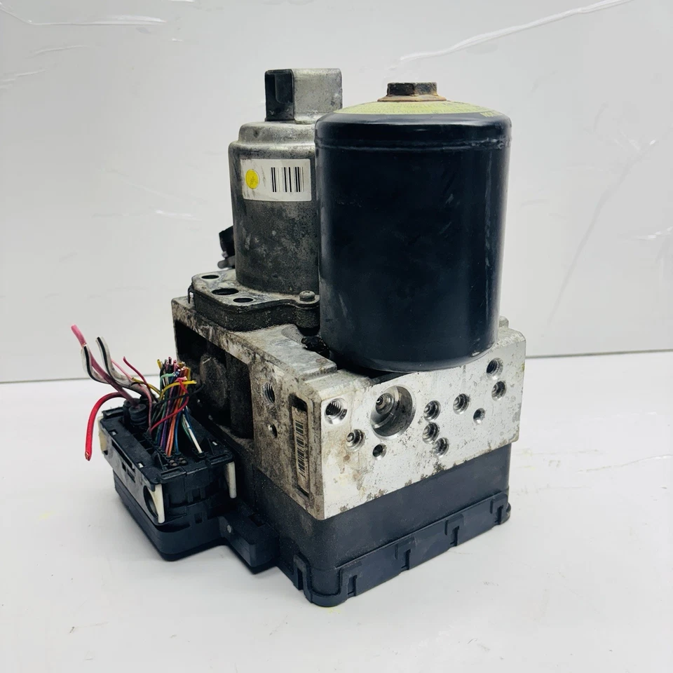 2004-2009 Toyota Prius ABS Pump / Module Anti Lock Brakes 44510-47050 - Image 2 of 4