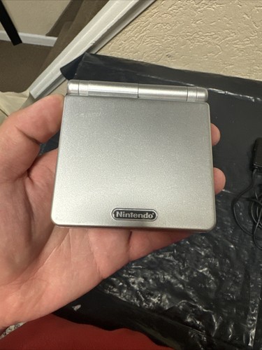 Nintendo Game Boy Advance SP Handheld System - Silver (USA) VG Console CIB - Picture 10 of 16