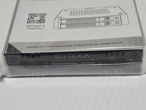 4 Pieces - Icy Dock MB741SP-B (3) ExpressCage & MB795SP-B (1) SATA SAS Enclosure - Picture 5 of 15