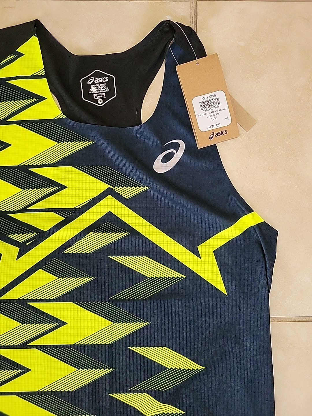 Asics Light Graphic Tank Singlet Men's S $70 NWT 2091A719 Running Training  thumbnail 2