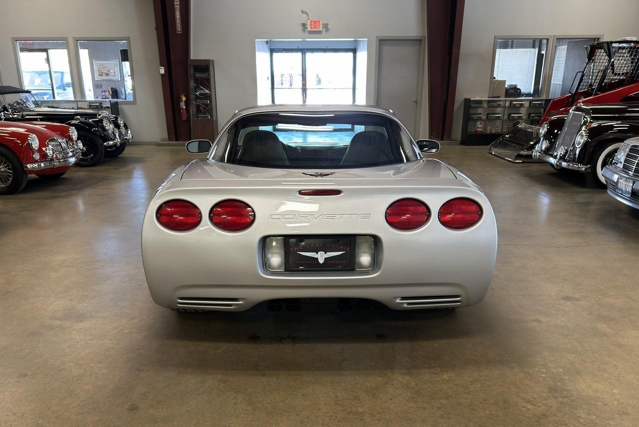 1997 Sebring Silver Metallic Chevrolet Corvette   | C5 Corvette Photo 4