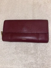 Fossil Jori Flap Clutch PlumLeather Zip Wallet RFID Classic City