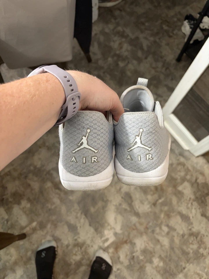 Air Jordan Eclipse "Gris Lobo" Hombre 8.5 / Mujer 10 👟 Foto 4 de 4