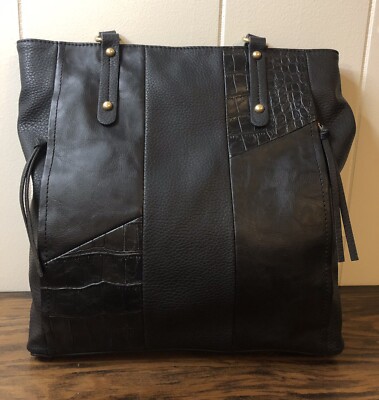 Relic Black Faux Leather Strap Tote Purse