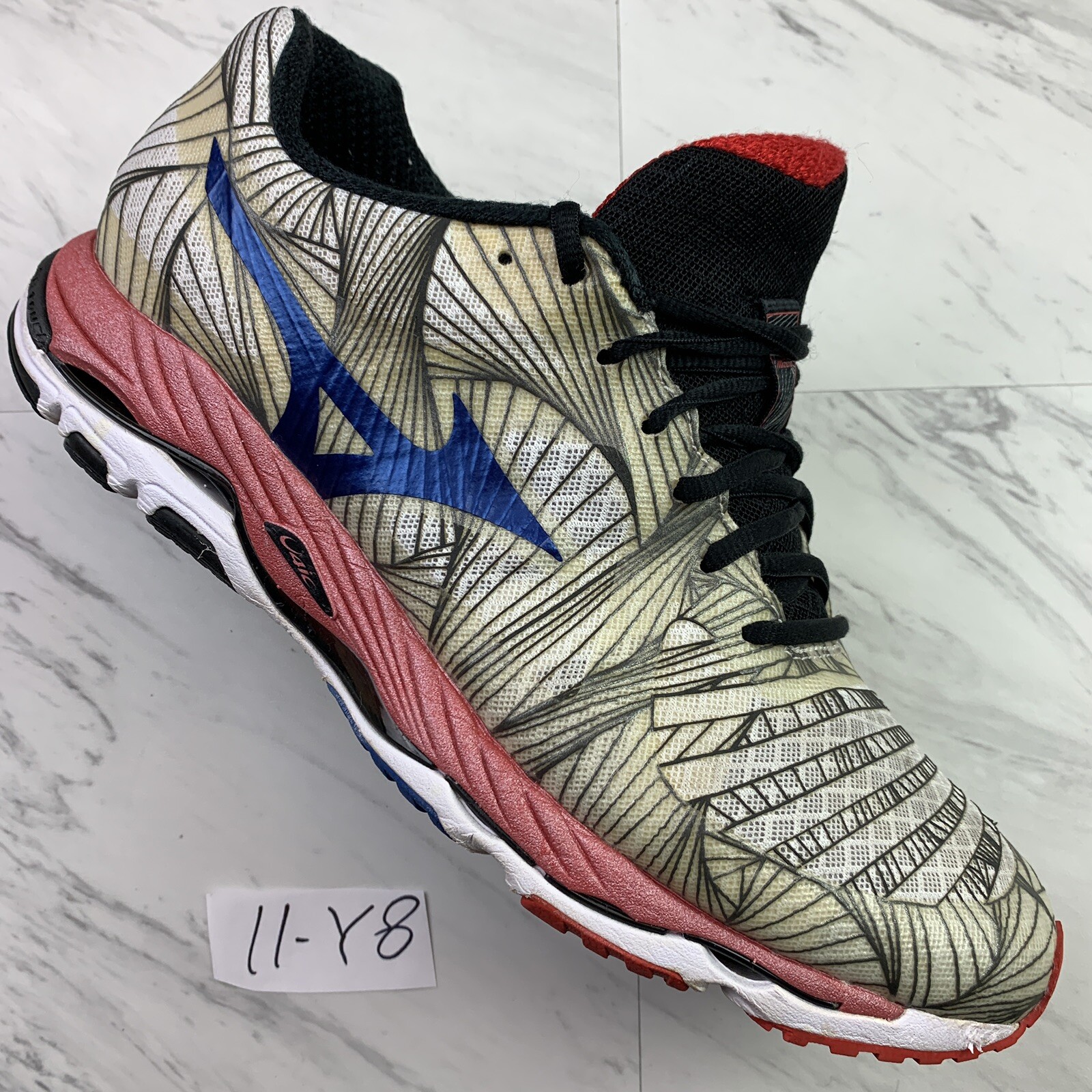 mizuno wave paradox mens