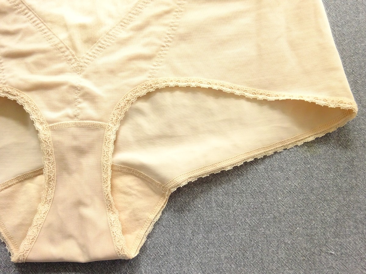 Culotte Gaine Triplet 6260 - Maintien Ferme - Taille 4XL (FR58) - Beige - Neuve Sans étiquettes
